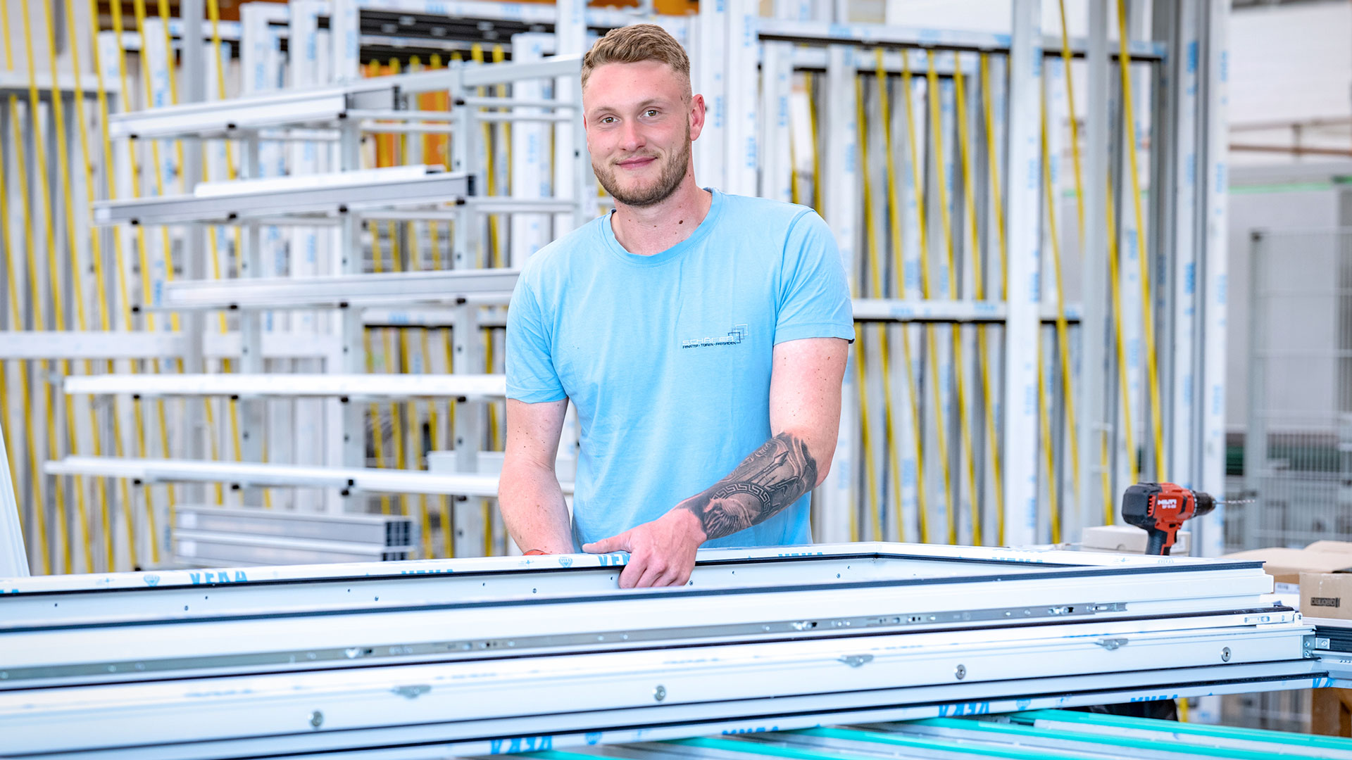 Mitarbeiter aus dem Bereich Fertigung – Kunststoff
