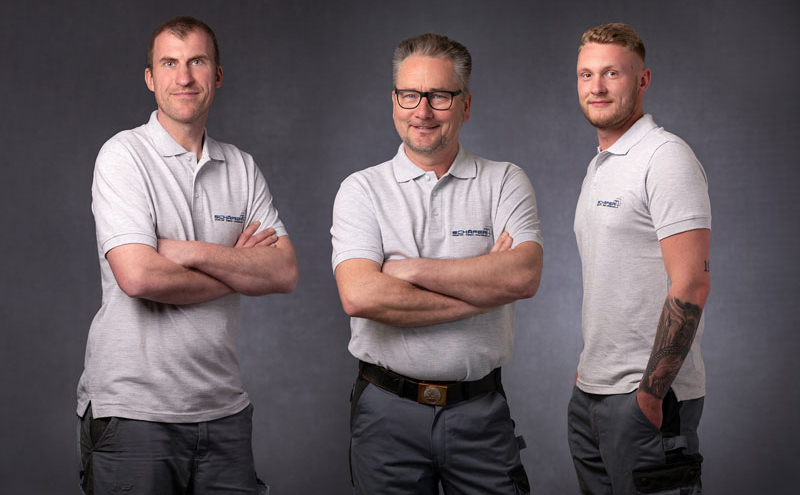 Mitarbeiter der Montageteams