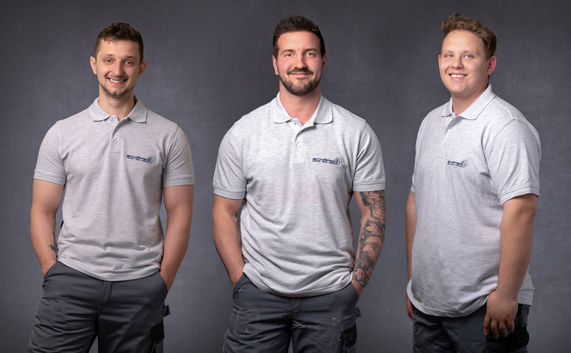 Mitarbeiter der Montageteams